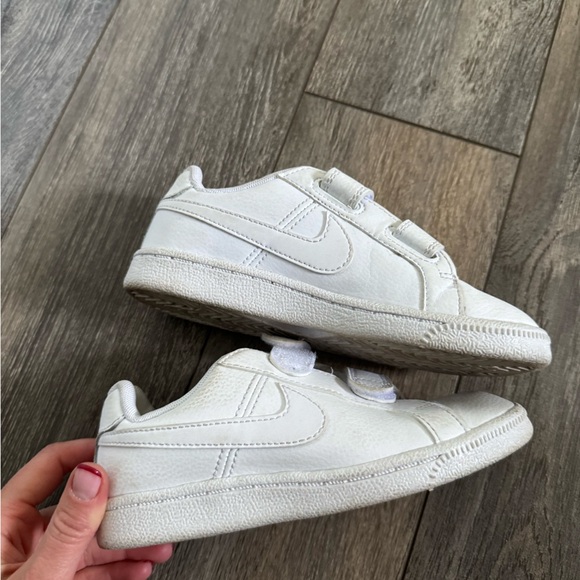 Nike White Velcro Strap Sneakers - Picture 2 of 6